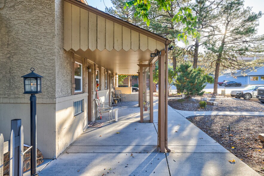 More Photos Of 807 Wilcox St, Castle Rock Storefront For Sale