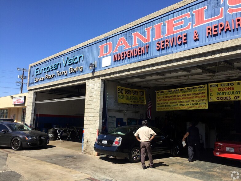 More Photos Of , Reseda General Retail For Sale