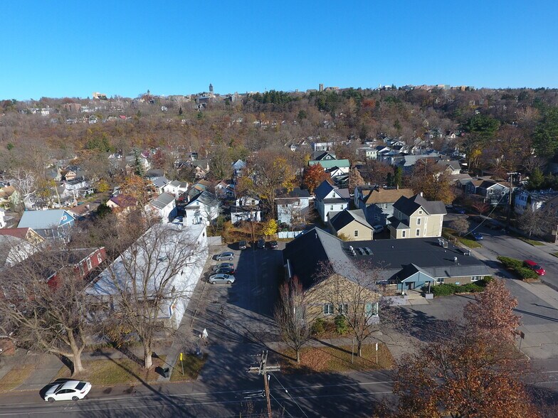 More Photos Of 511-513 N Cayuga St, Ithaca Flex For Sale