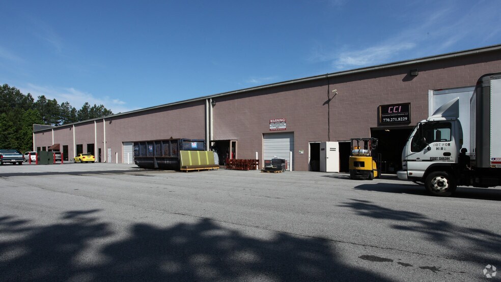 More Photos Of 4908 Golden Pky, Buford Light Distribution For Lease