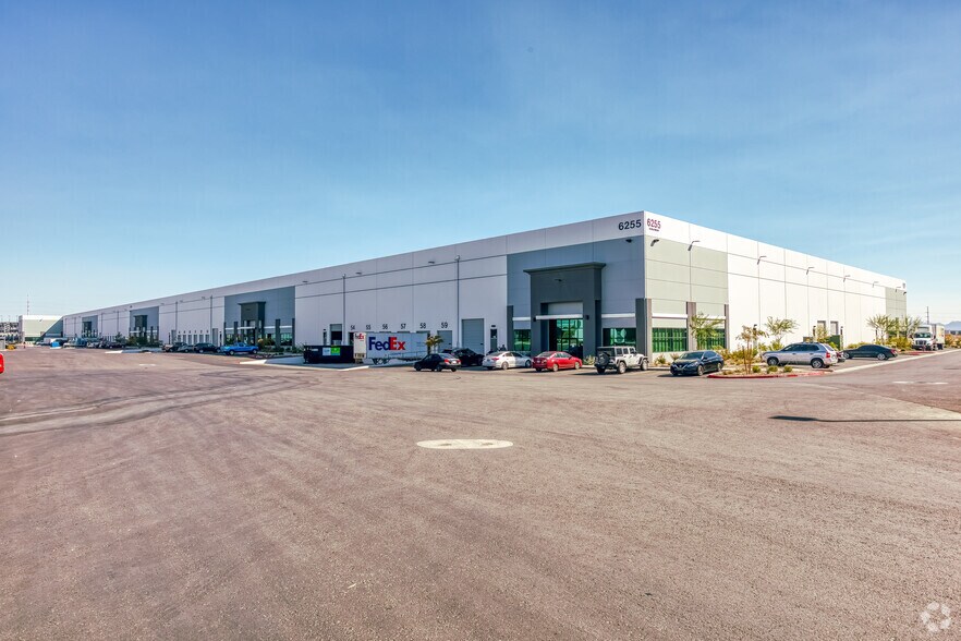More Photos Of 6255 N Hollywood Blvd, Las Vegas Warehouse For Lease