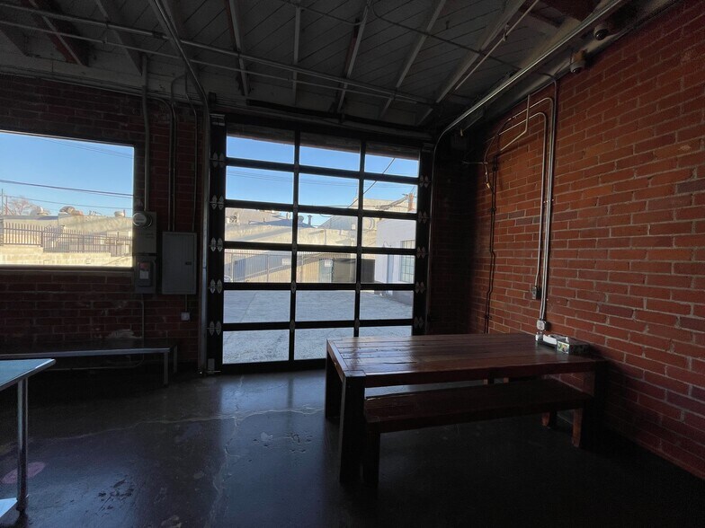 More Photos Of 110 E Santa Anita, Burbank Movie Radio TVStudio For Lease