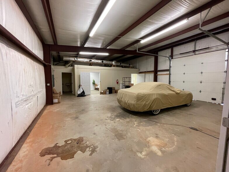 More Photos Of 500 26th St, Opelika Unknown For Lease