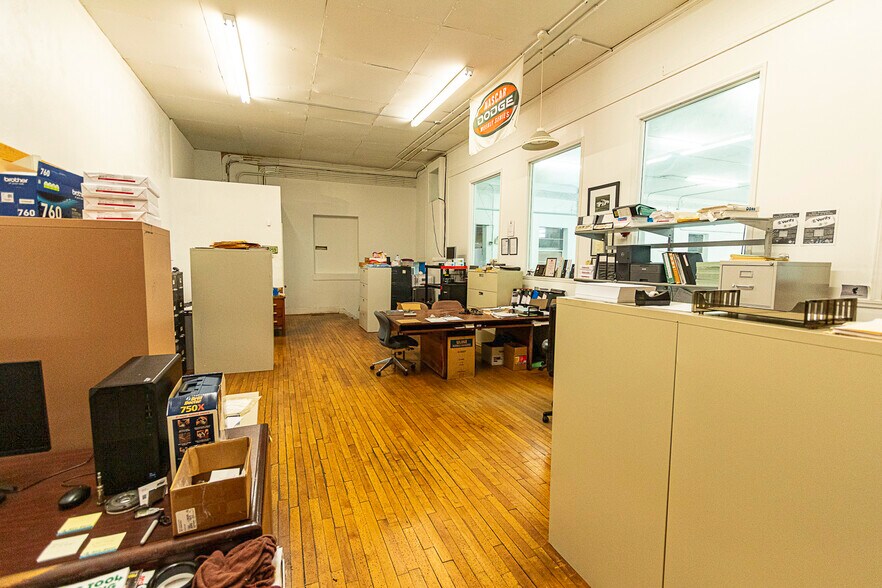 More Photos Of 1434 Farrington Rd, Apex Light Manufacturing For Sale