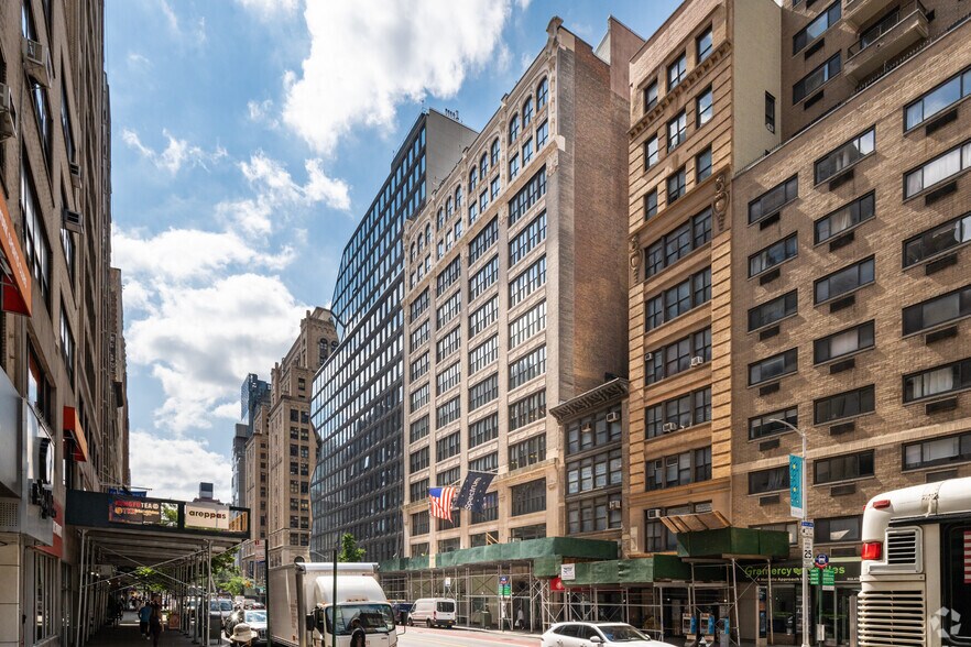 More Photos Of 120 E 23rd St, New York Coworking Space