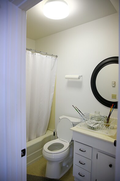 More Photos Of 12 Main St, Orleans Office For Sale