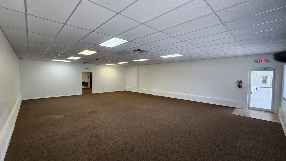 More Photos Of 16332 Cortez Blvd, Brooksville Medical For Lease