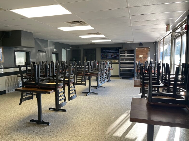 More Photos Of 179 N Us-27 Hwy, Clermont Office For Lease