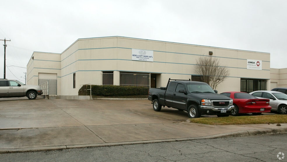 More Photos Of 12903-12907 Agency Dr, San Antonio Warehouse For Lease
