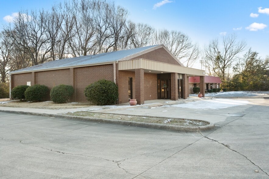 Primary Photo Of 1405 Braden St, Jacksonville Medical For Sale