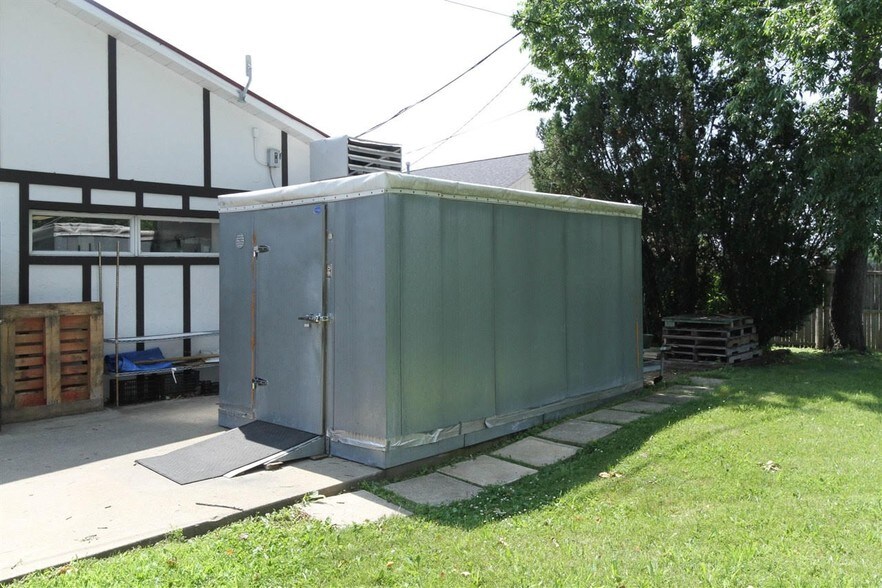 More Photos Of 220 Rand Rd, Lakemoor Restaurant For Lease