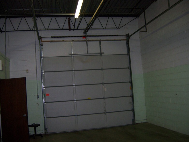 More Photos Of 9415-9431 Enterprise Dr, Mokena Warehouse For Lease
