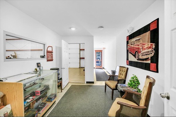 More Photos Of 3612 W Bloomington Rd, Champaign Truck Terminal For Sale
