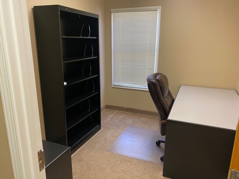More Photos Of 1018 Lee Ann Dr, Concord Office For Sale