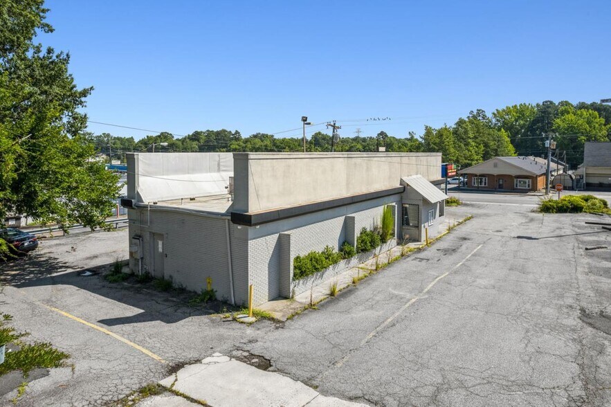 More Photos Of 2716 S Crater Rd, Petersburg Freestanding For Sale