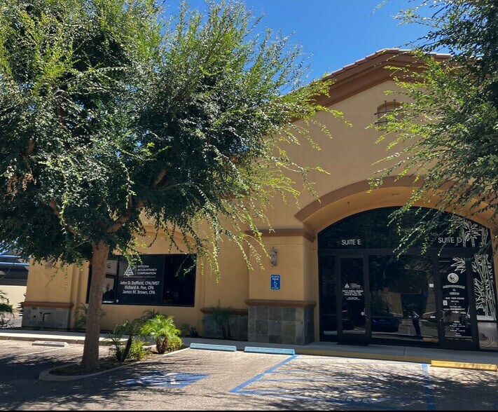 More Photos Of 3850 Riverlakes Dr, Bakersfield Medical For Lease