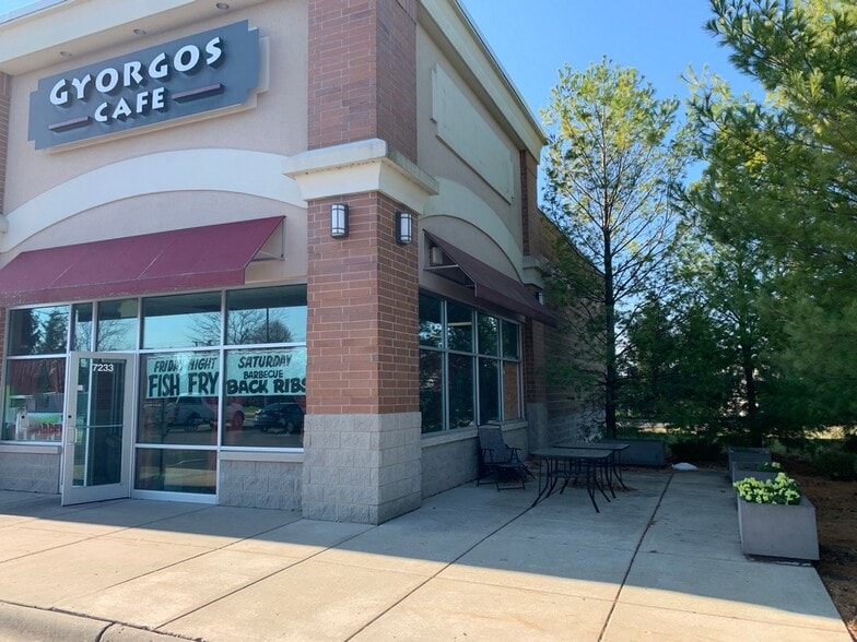 More Photos Of 7221 State Park Rd, Fox Lake Unknown For Lease