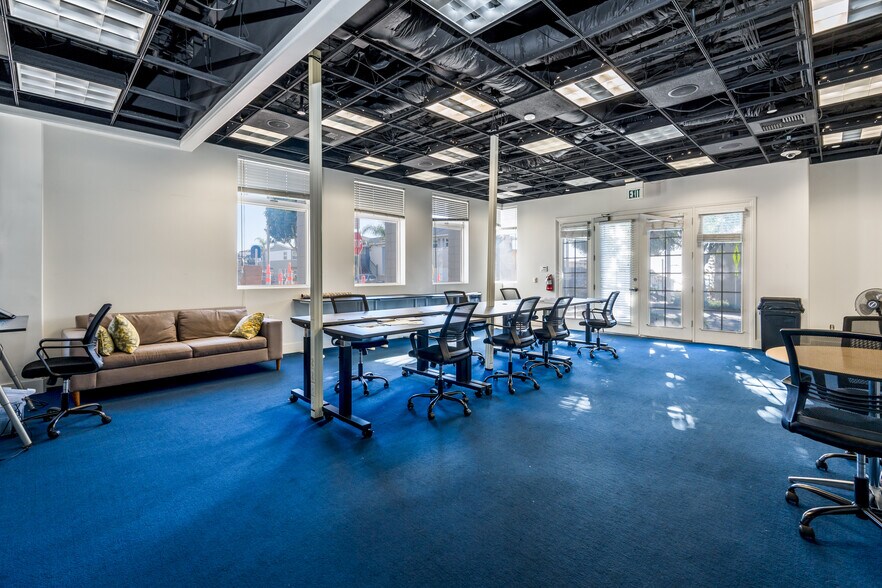 More Photos Of 1100 Highland Ave, Manhattan Beach Office For Sale
