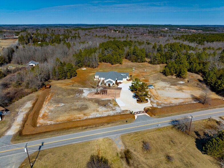 More Photos Of 6815 Shiloh Unity Rd, Lancaster Specialty For Sale