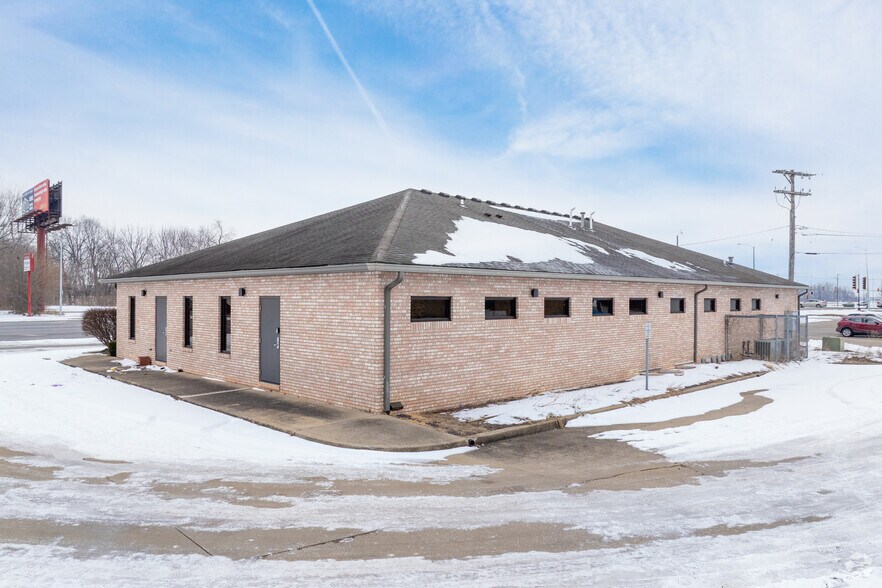 More Photos Of 2965 S MacArthur Blvd, Springfield Medical For Sale