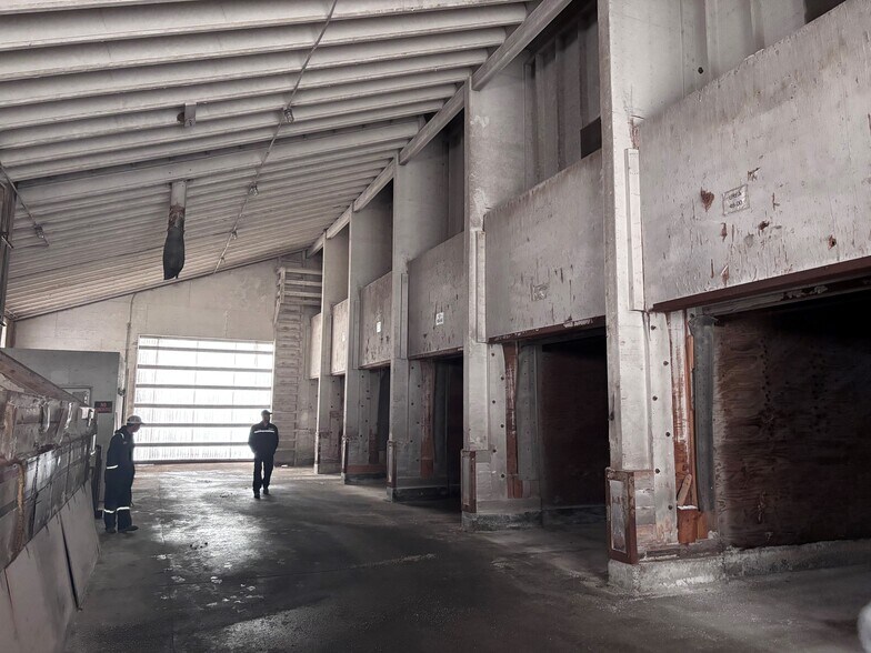 More Photos Of 315 W Commercial St, Weiser Warehouse For Sale