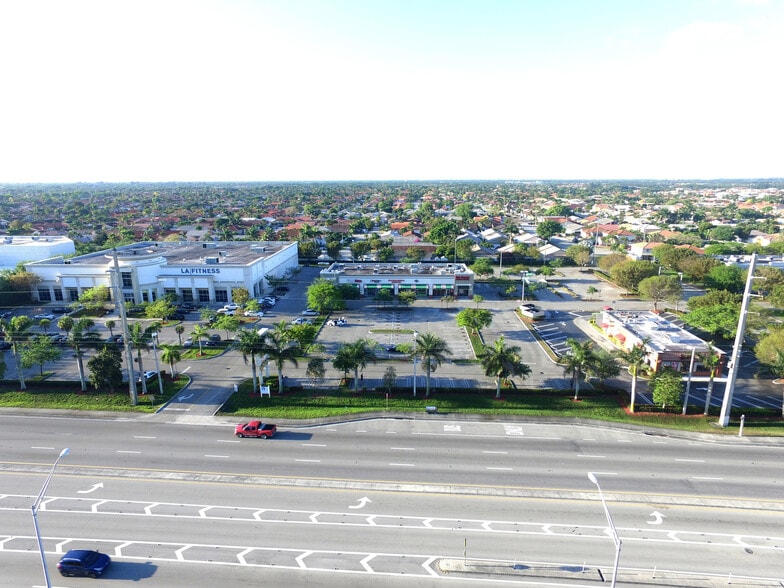 More Photos Of 14138-14150 SW 8th St, Miami General Retail For Lease