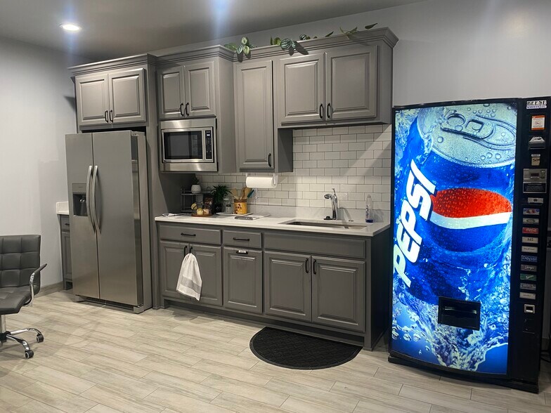 More Photos Of 11160 S 225th East Ave, Broken Arrow Warehouse For Sale