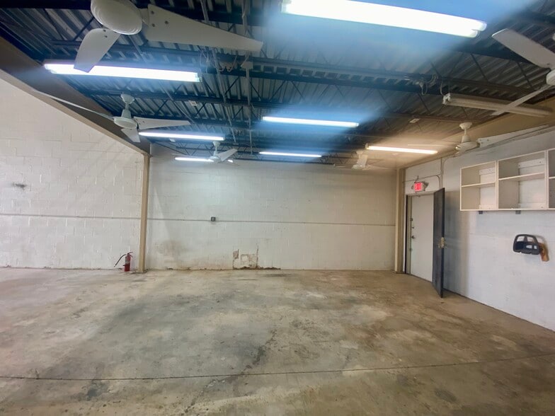 More Photos Of 1851 SW 2nd St, Fort Lauderdale Warehouse For Sale