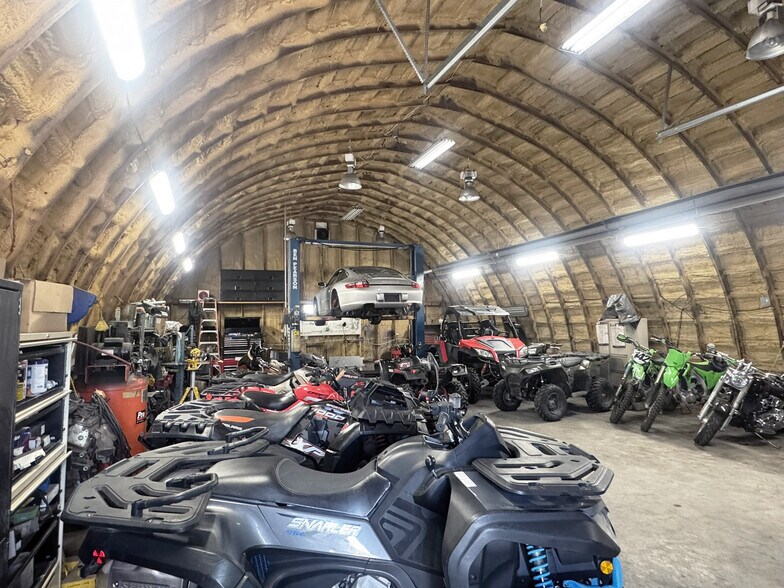 More Photos Of 53314 Hwy 44, Spruce Grove Service For Sale