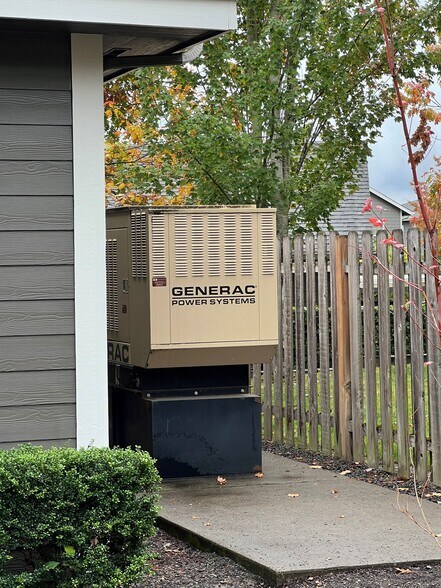 More Photos Of 1184 McGee Ct NE, Keizer Medical For Lease