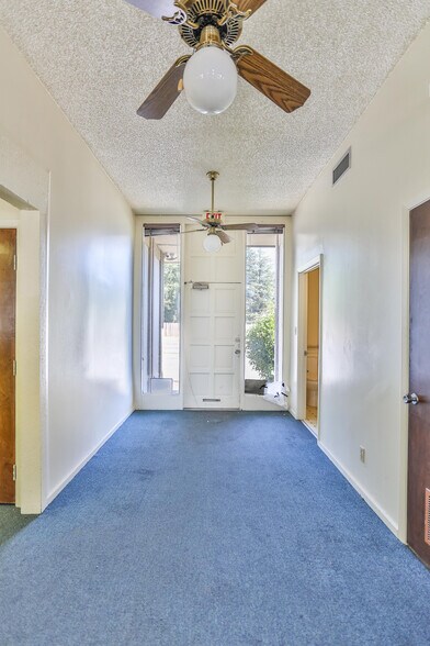 More Photos Of 2921 El Camino Ave, Sacramento Medical For Lease