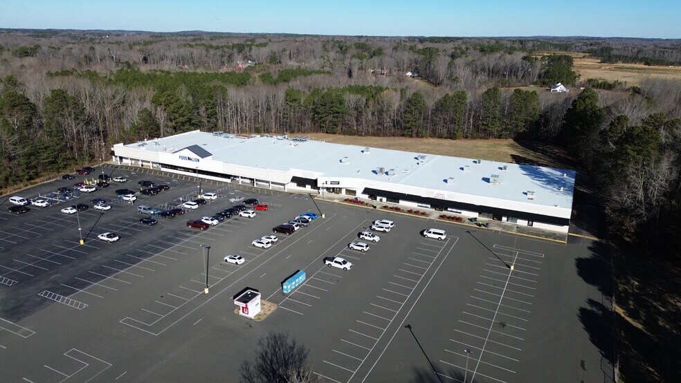Primary Photo Of 101-121 Hilltop Vlg, Oxford Unknown For Lease