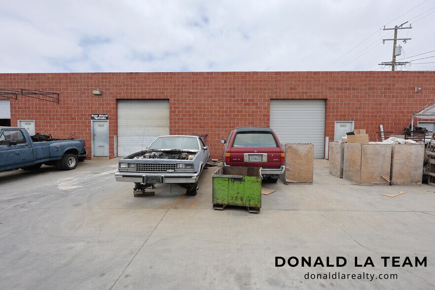 More Photos Of 12903 S Budlong Ave, Gardena Warehouse For Sale