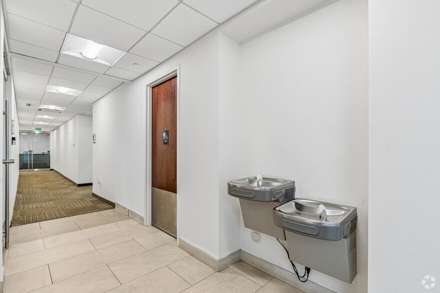 More Photos Of 4601 Sheridan St, Hollywood Office For Lease