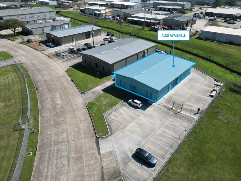 More Photos Of 1804 Rotary Dr, Humble Warehouse For Lease