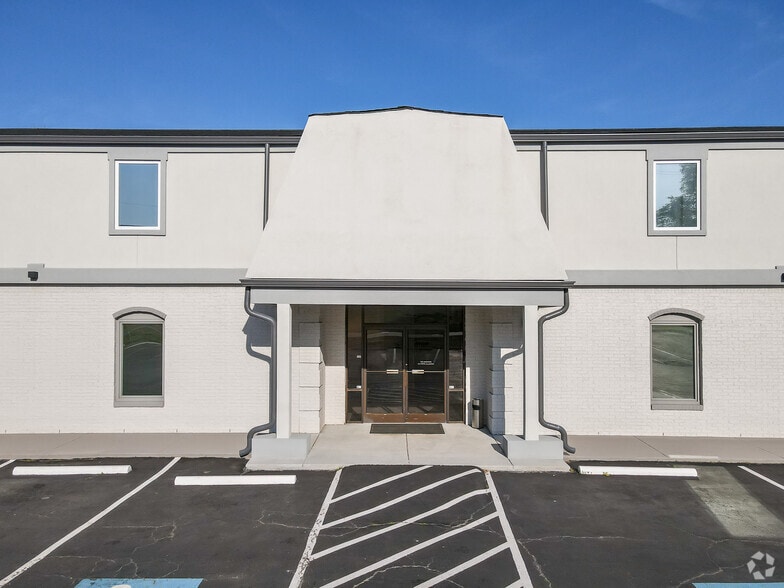 More Photos Of 1121 Old Concord Rd, Salisbury Office For Sale