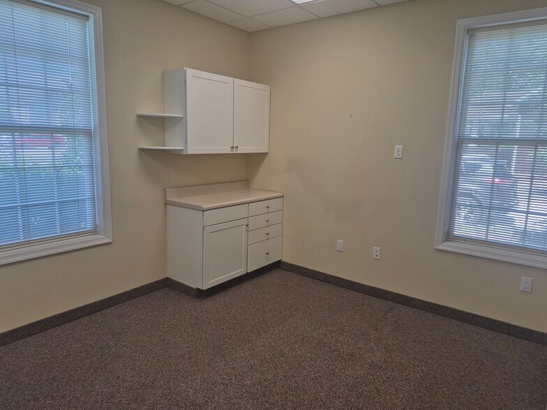 More Photos Of 220 Brighton Rd, Cape May Court House Office For Sale