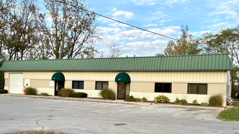More Photos Of 615 Commerce Rd, Richmond Office For Lease
