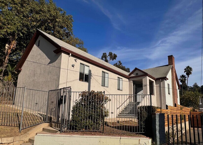 More Photos Of 2030 Glendale Blvd, Los Angeles Religious Facility For Sale