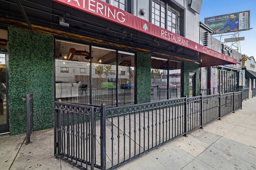 More Photos Of 1156-1160 N Highland Ave, Los Angeles Storefront Retail Residential For Lease