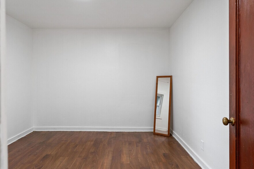 More Photos Of 301 Squires Ave, Endicott Apartments For Sale