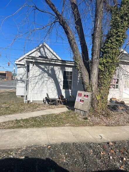 More Photos Of 103 E Harrison St, Reidsville Office For Sale