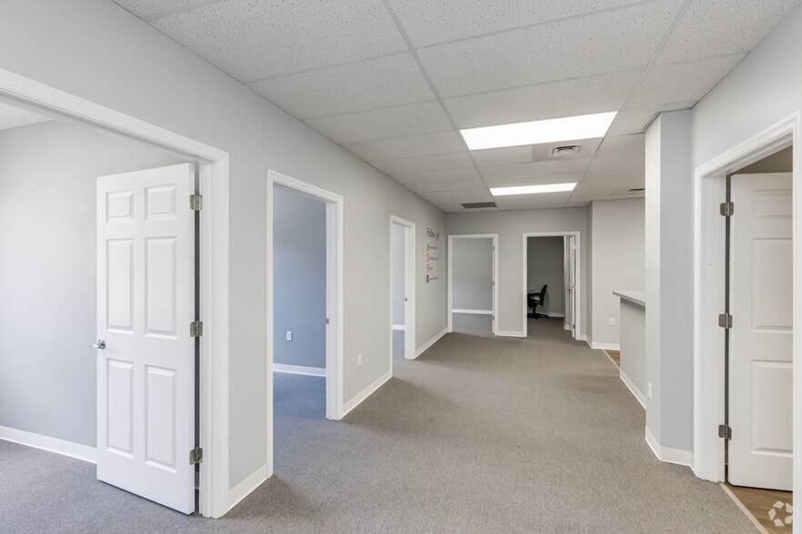 More Photos Of 250 Mt Lebanon Blvd, Pittsburgh Medical For Lease