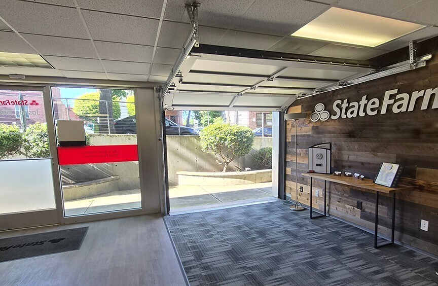 More Photos Of 2250 NW Flanders St, Portland Medical For Lease