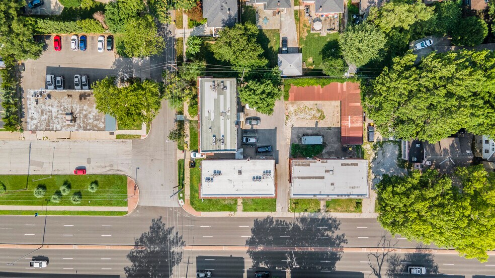 More Photos Of , Kansas City Multifamily For Sale