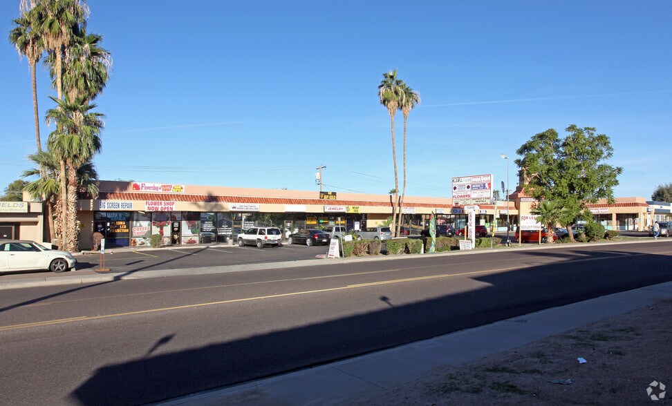 More Photos Of 12416 N 28th Dr, Phoenix Unknown For Lease