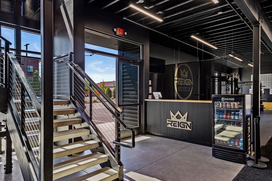 More Photos Of 6902 Rodeo Dr, Pasco Flex For Lease