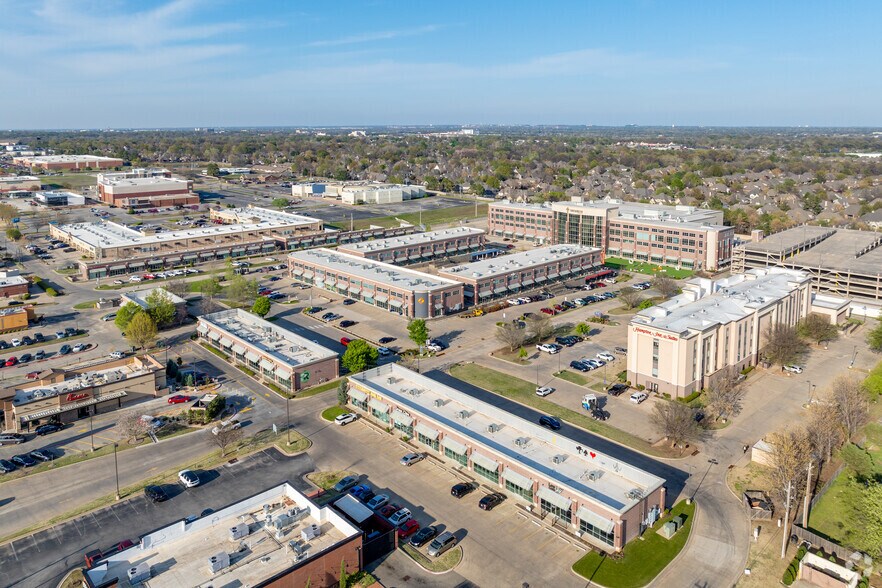 More Photos Of 8211 E Regal Pl, Tulsa Coworking Space