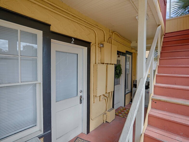 More Photos Of 426 E Citrus Ave, Eustis Apartments For Sale