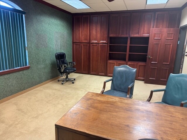More Photos Of 3823 84th St, Lubbock Office For Sale